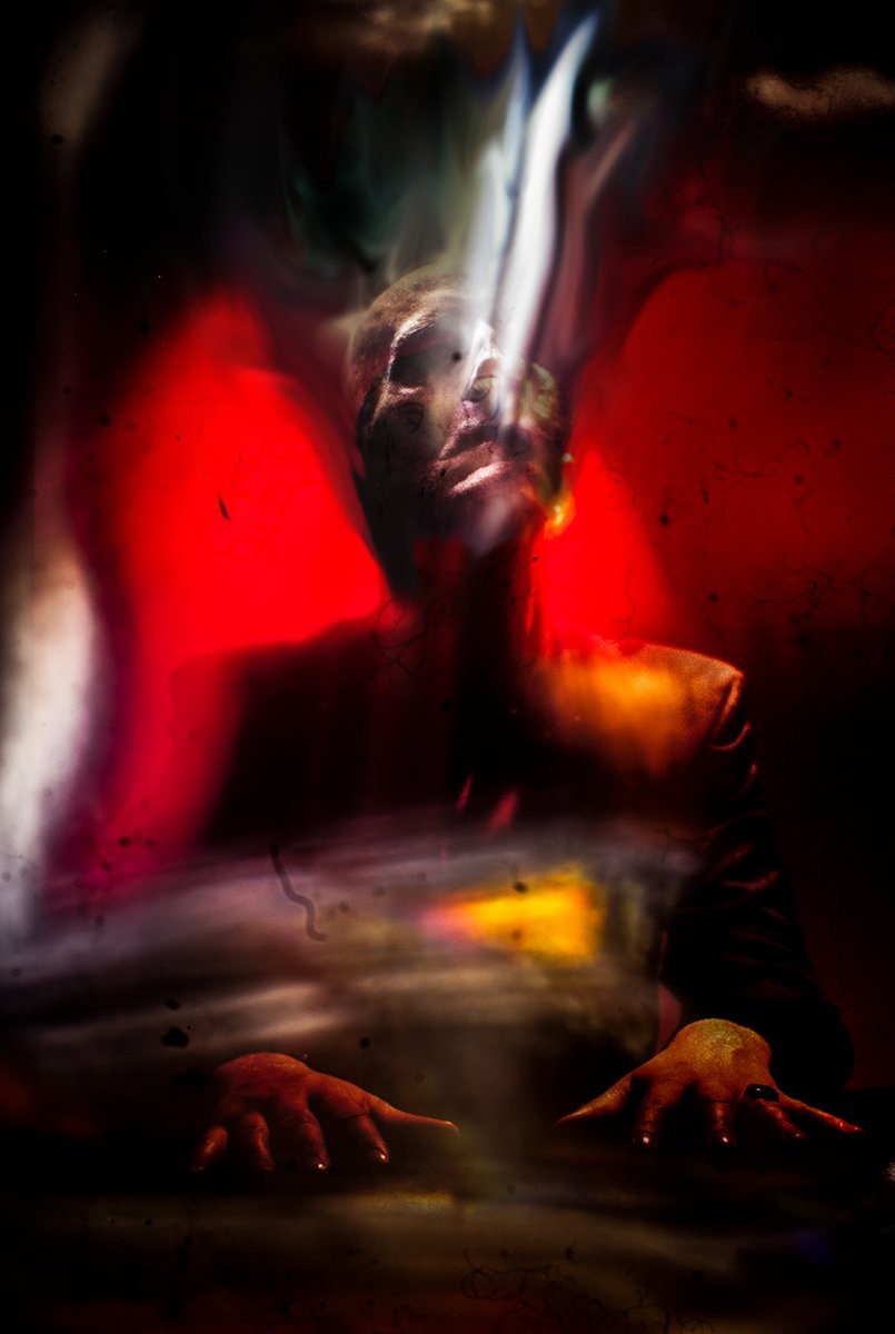 eldagsen_taolad_RED14b